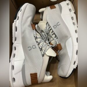 On Cloudnova NIB Womens Size 8